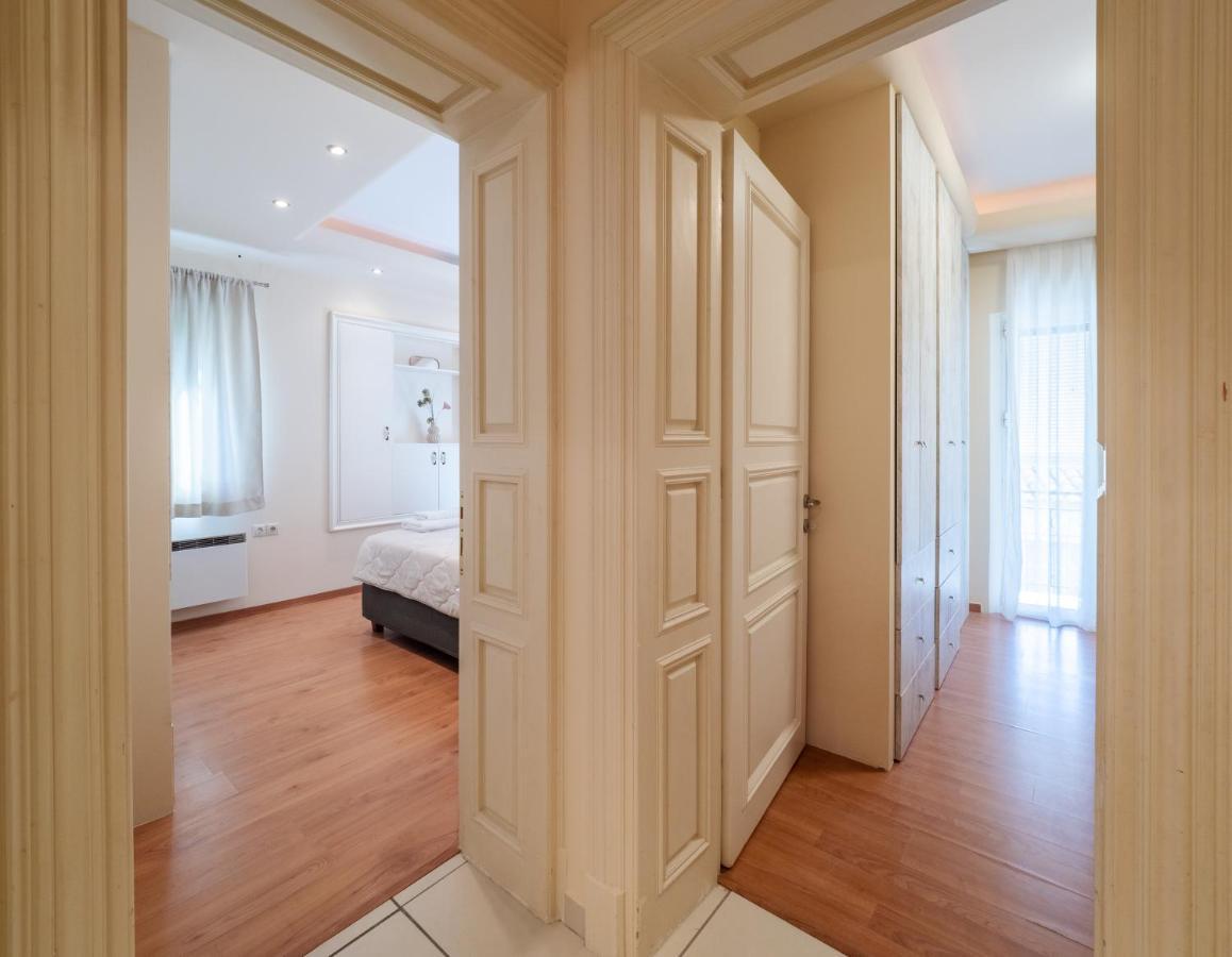Aura Elegant Apartment Near Garitsa Bay Análipsis エクステリア 写真
