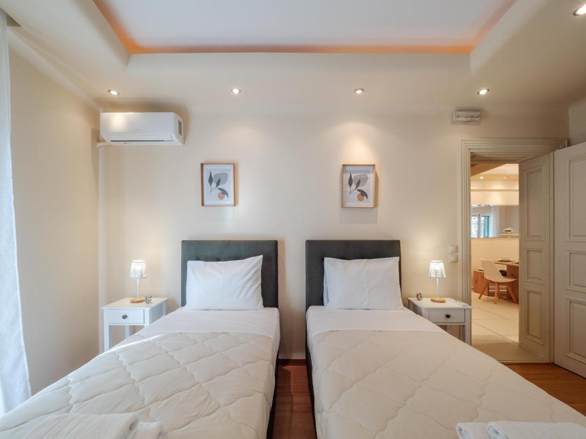 Aura Elegant Apartment Near Garitsa Bay Análipsis エクステリア 写真