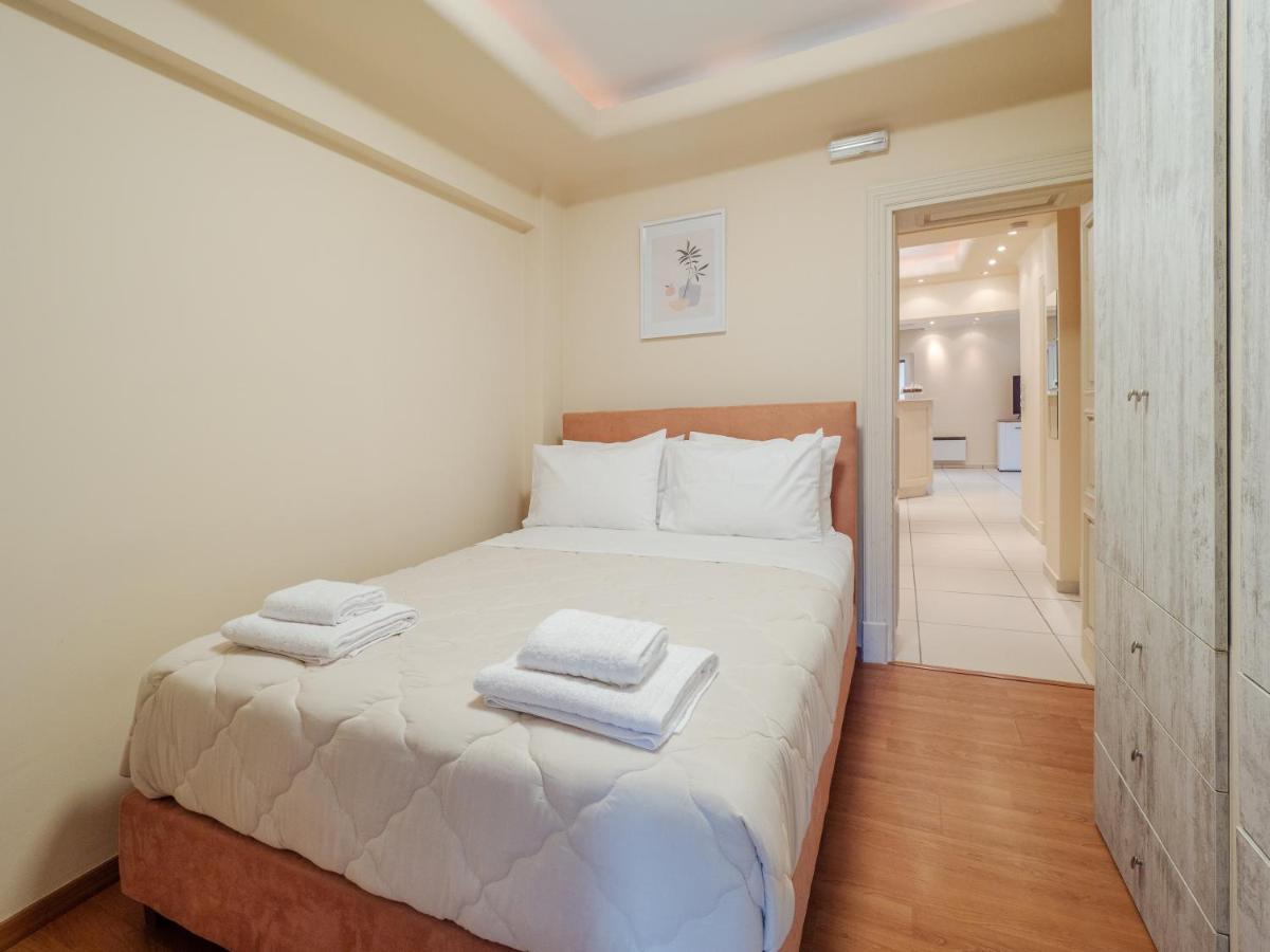 Aura Elegant Apartment Near Garitsa Bay Análipsis エクステリア 写真